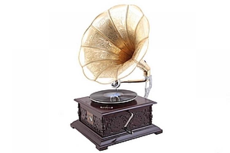 Граммофон 14" квадрат резной №196